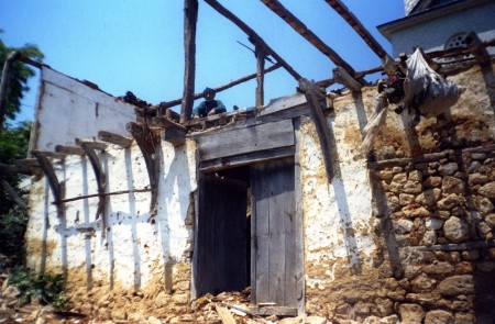 Το σπίτι του παπά του χωριού